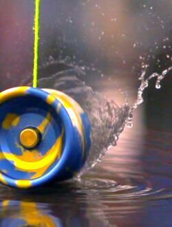 Yo-yo into water